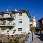 Paulie Apartment - Happy Rentals